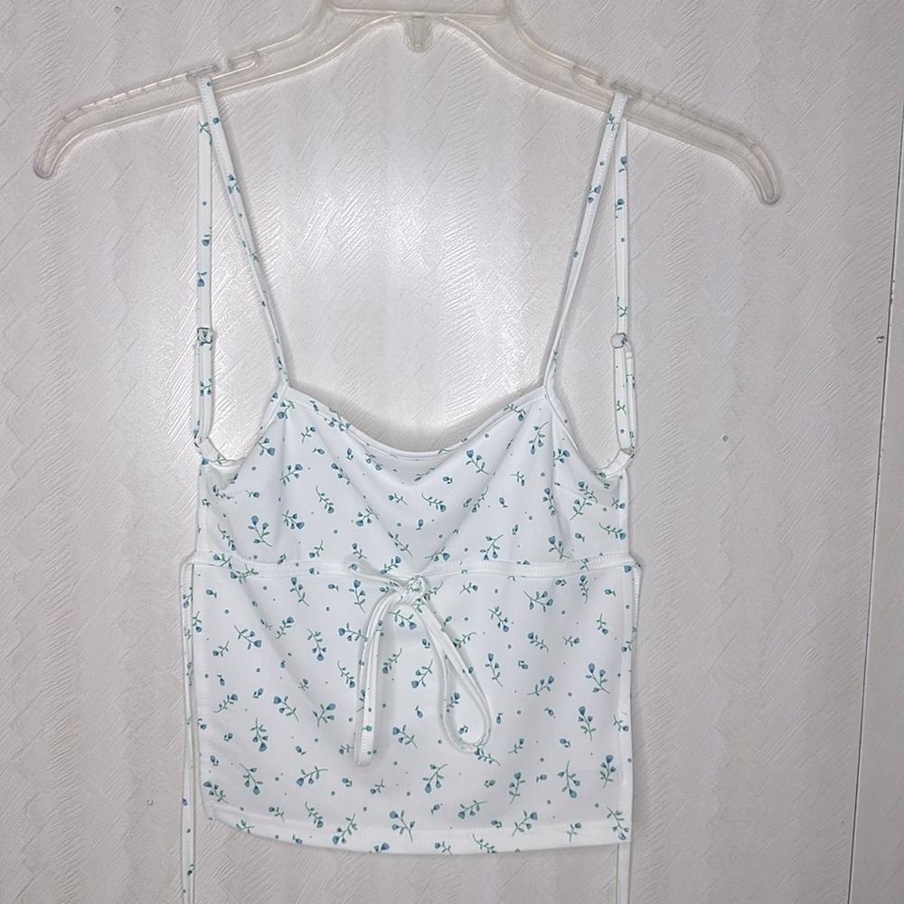 🆕 EDIKTED Marli Open Back Tank Top size XS - Picture 5 of 9